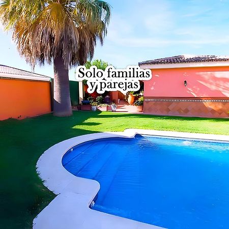 Chalet Piscina Privada El Puerto De Santa Maria Villa Bagian luar foto